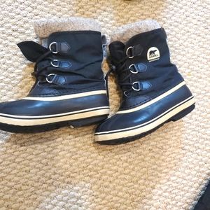 Sorel Black Boys Winter Snow Boots 4